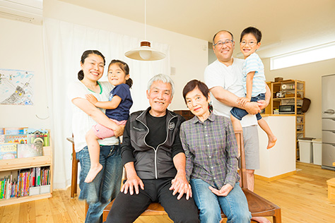 <世代を超えて暮らす家>