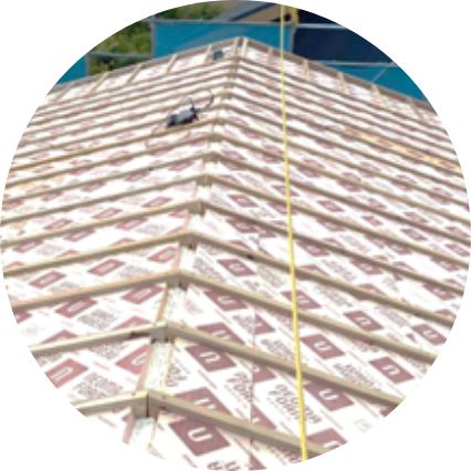 屋根：ネオマフォーム