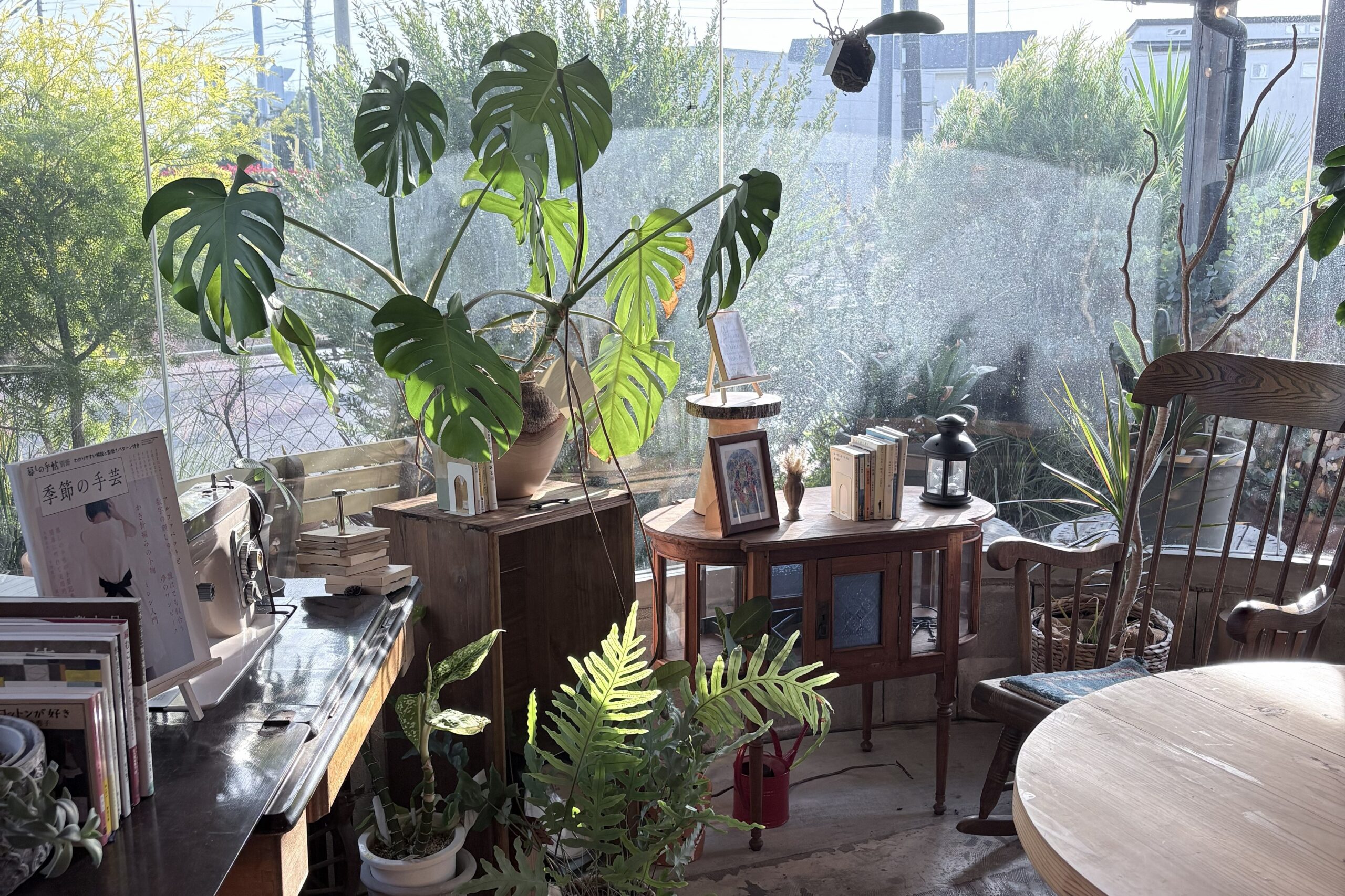 「ムクのミセ」—ふらっと立ち寄れる、木のぬくもりのある場所へ